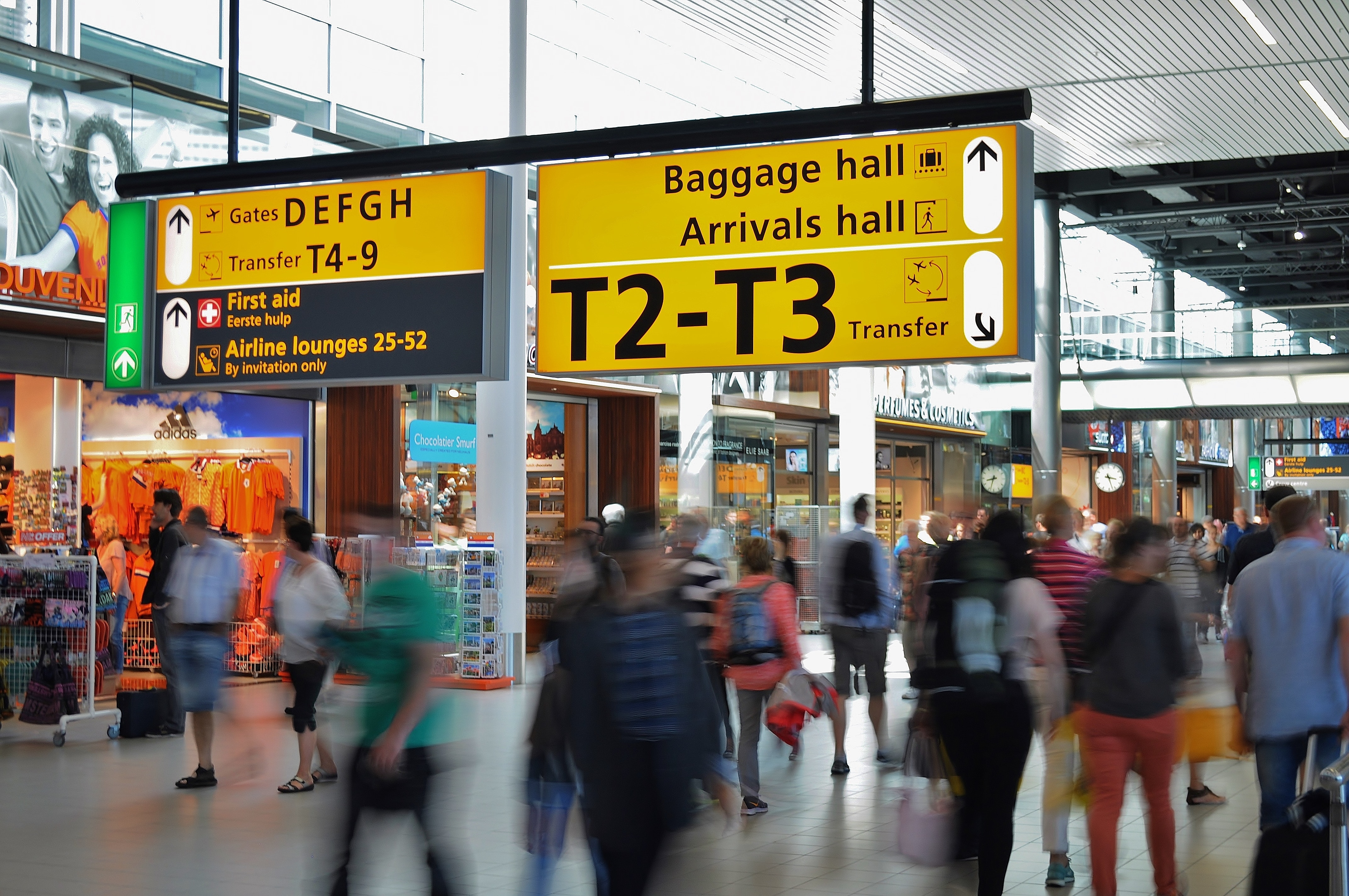 airport-amsterdam-arrival-2069.jpg